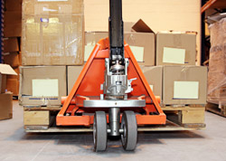 Choosing the right pallet truck